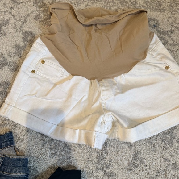 Sold! - Picture 8 of 12